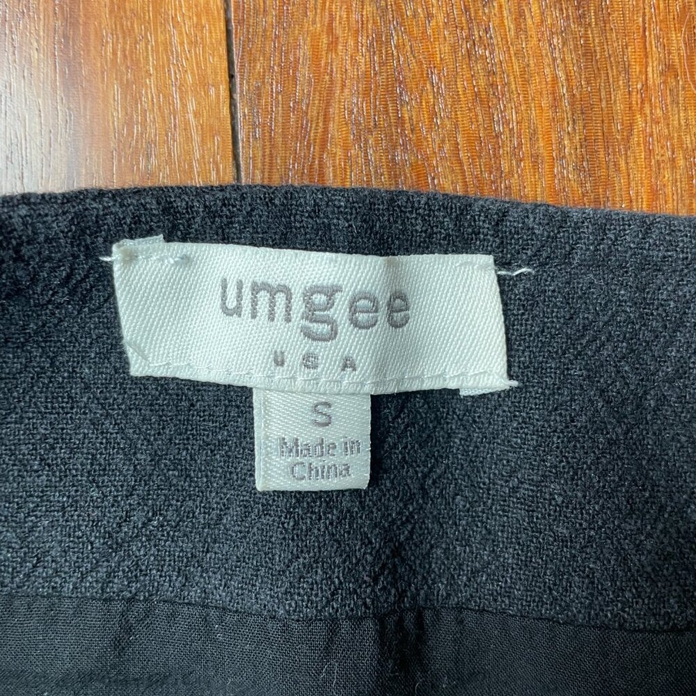 Umgee Sz S Black Floral Embroidered Mini Skirt - Picture 6 of 7